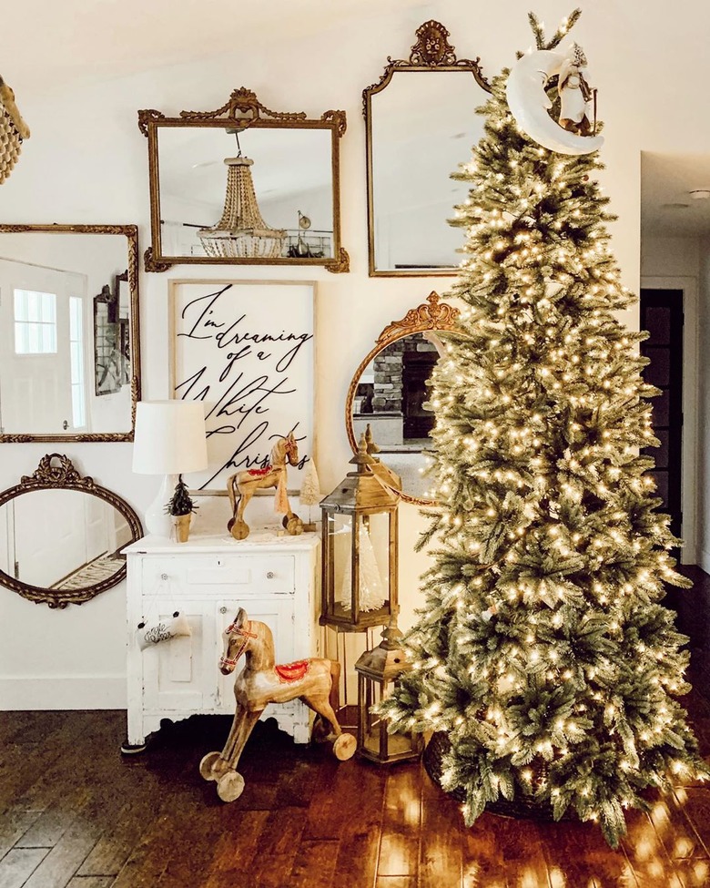 farmhouse Christmas tree idea with twinkle lights