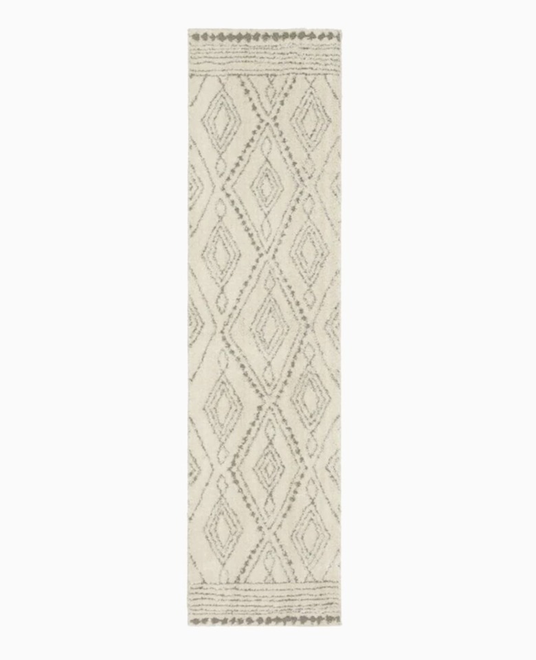 Creme Medallion Runner