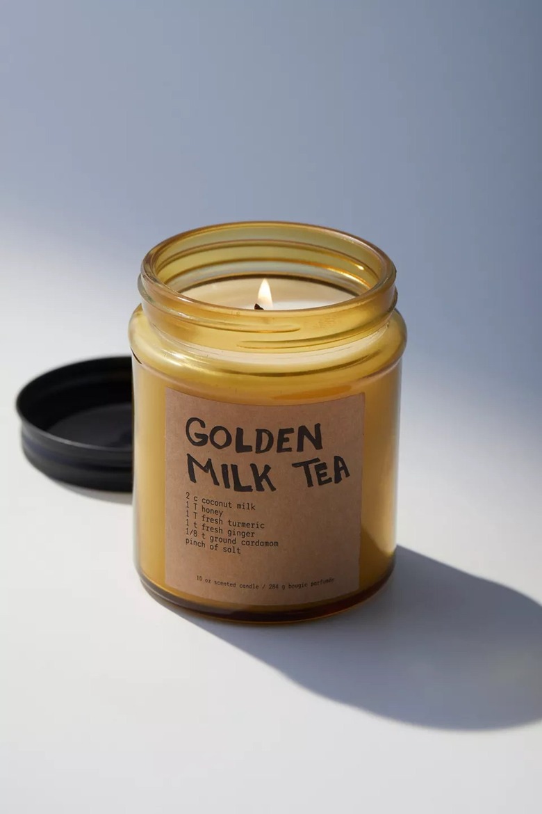 golden milk tea candle