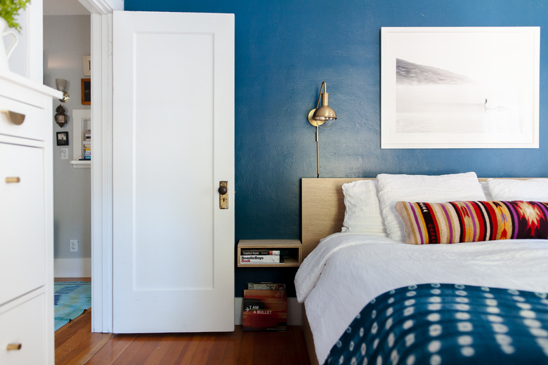 peacock blue color idea for bedroom