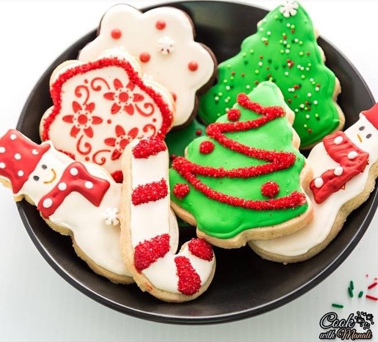 Cooking With Manali Sugar Cookies in a black bowl