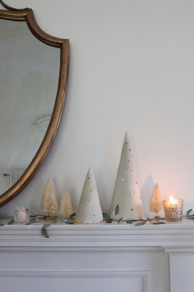 Holiday Tree Luminaries DIY Tutorial | Hunker