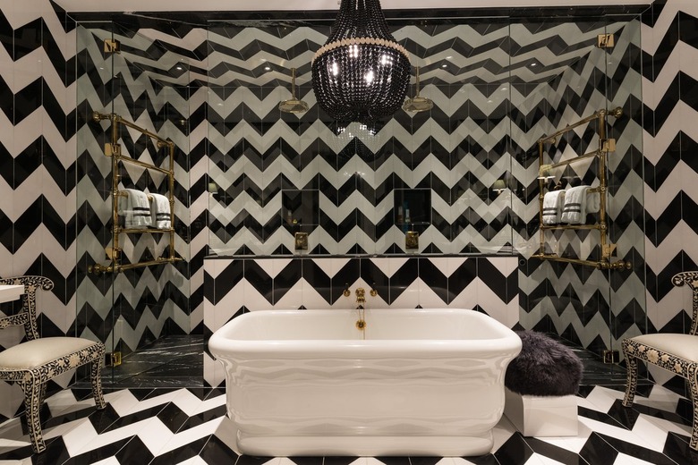 16 Drop-Dead Gorgeous Hollywood Regency-Style Bathroom Ideas | Hunker