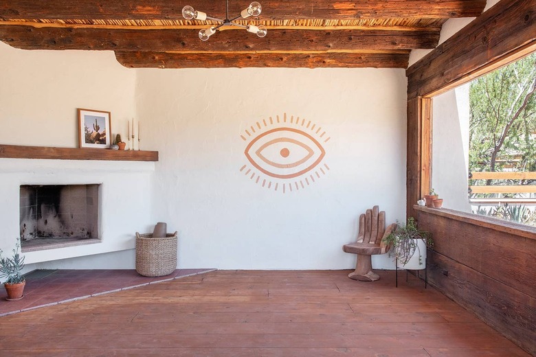 Posada by Joshua Tree House yoga room