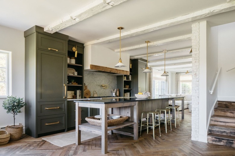 Rustic kitchen wood chevron flooring