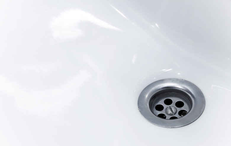 Standard round drain hole