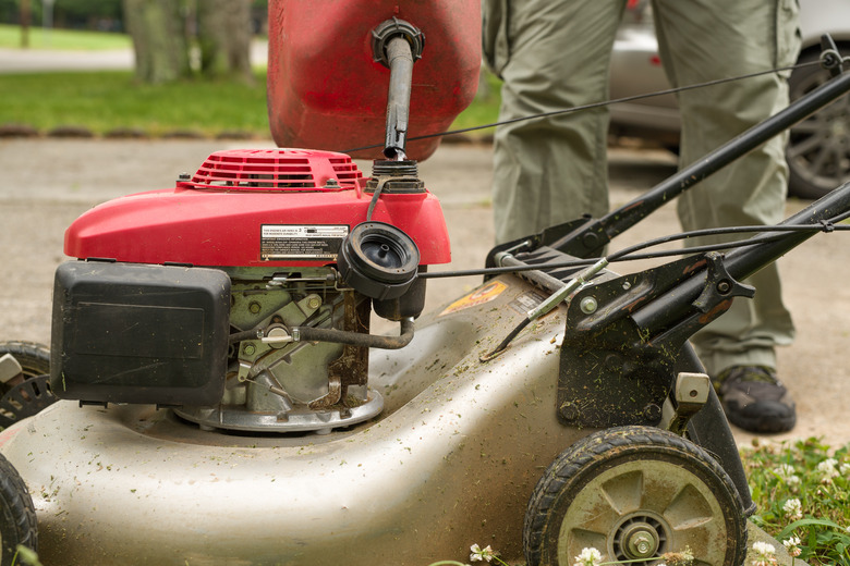 Flooded riding lawn mower engine sale