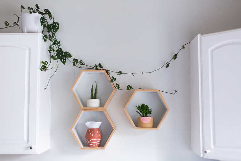 hexagonal bathroom wall storage