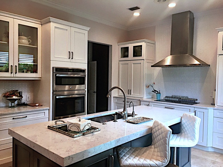 white modern kitchen