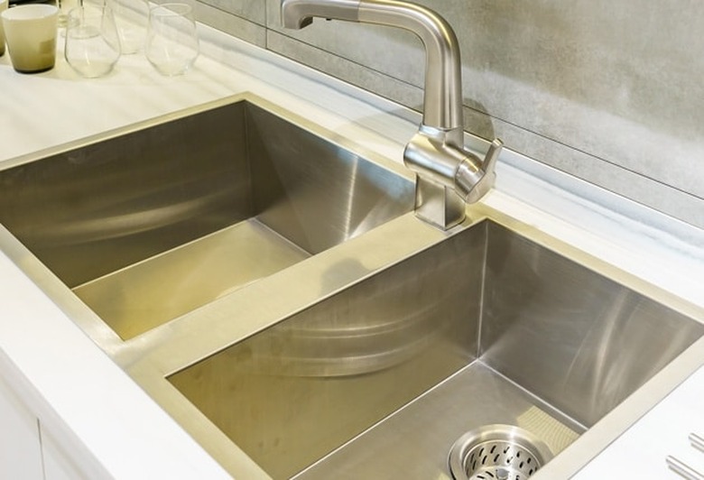 Stainless steel sink.