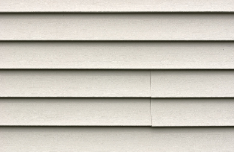 Heavy duty vinyl siding