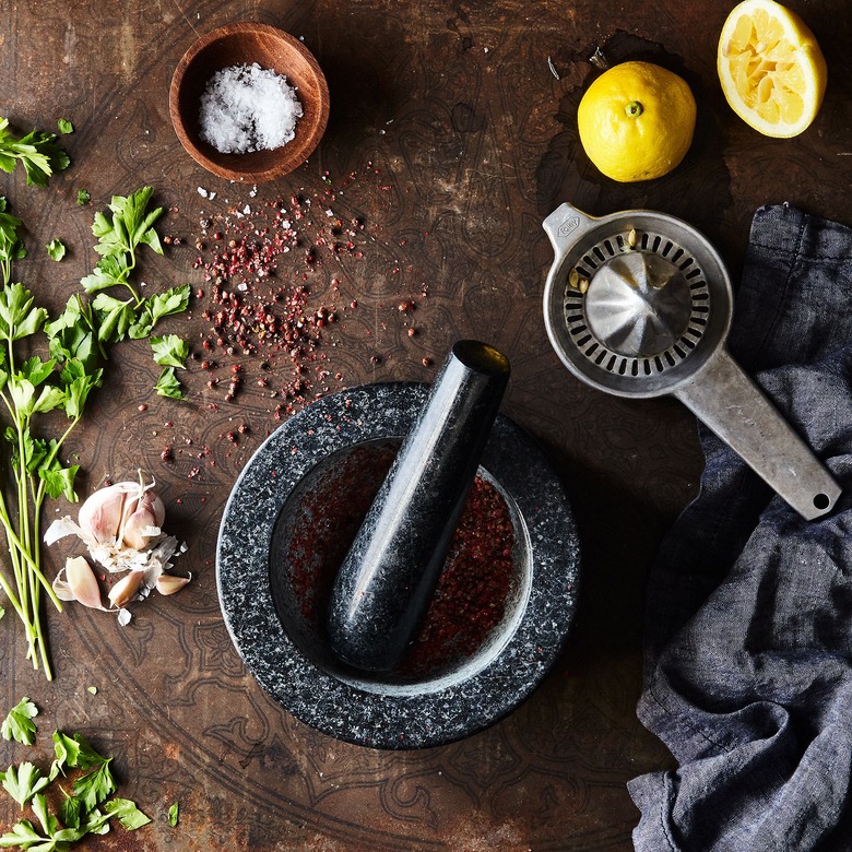 mortar and pestle