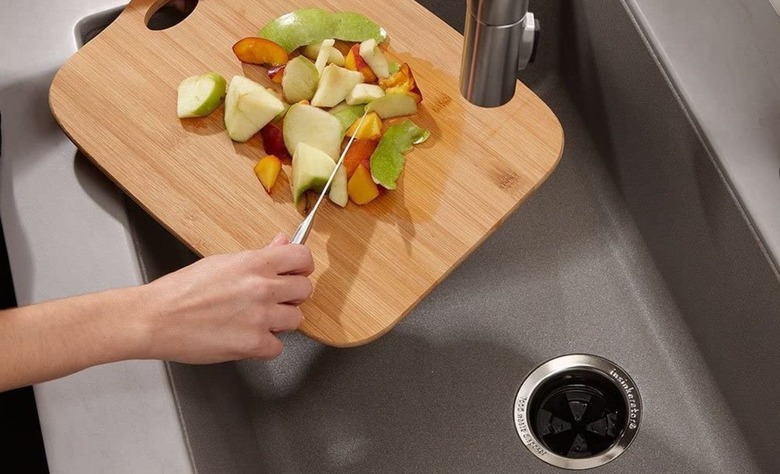 Using an InSinkErator Badger 5 Garbage Disposal