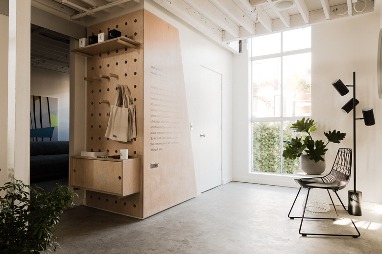 entryway to the hunker house in Venice, California