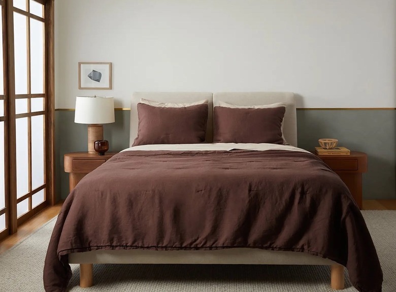 raisin colored linen duvet