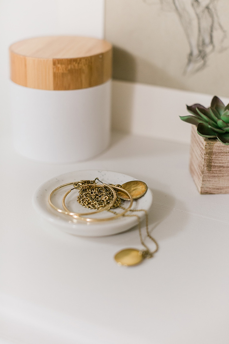 jewelry organizer idea with stone catchall