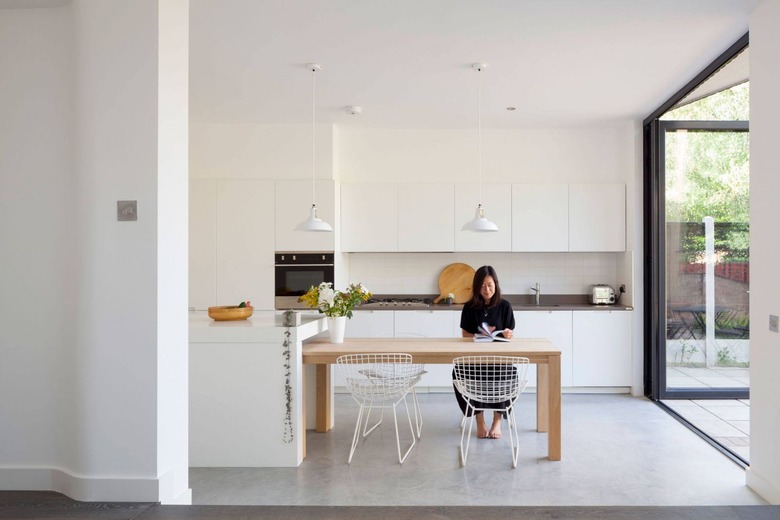 Minimalist kitchen island table