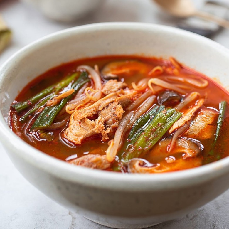 Korean Bapsang's Spicy Soup with Leftover Turkey