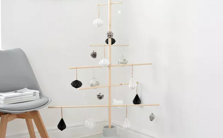 Minimalist Wood Christmas Tree