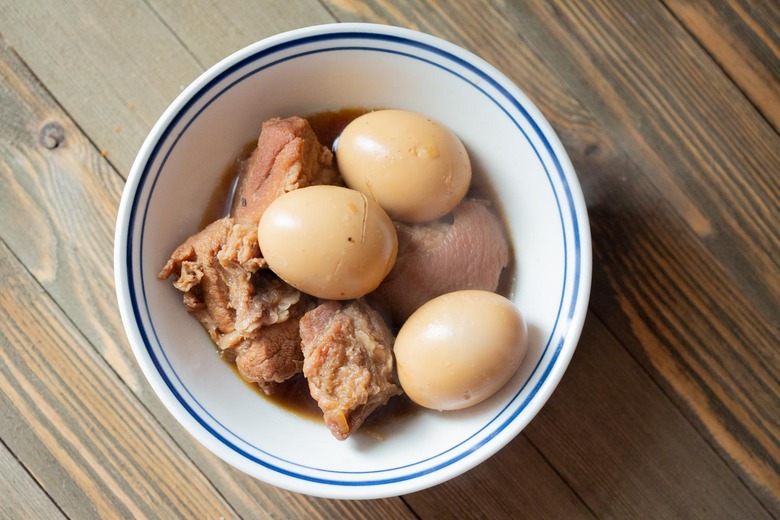 Cooking with Lane Thit Kho (Vietnamese Caramelized, Braised Pork with Eggs)