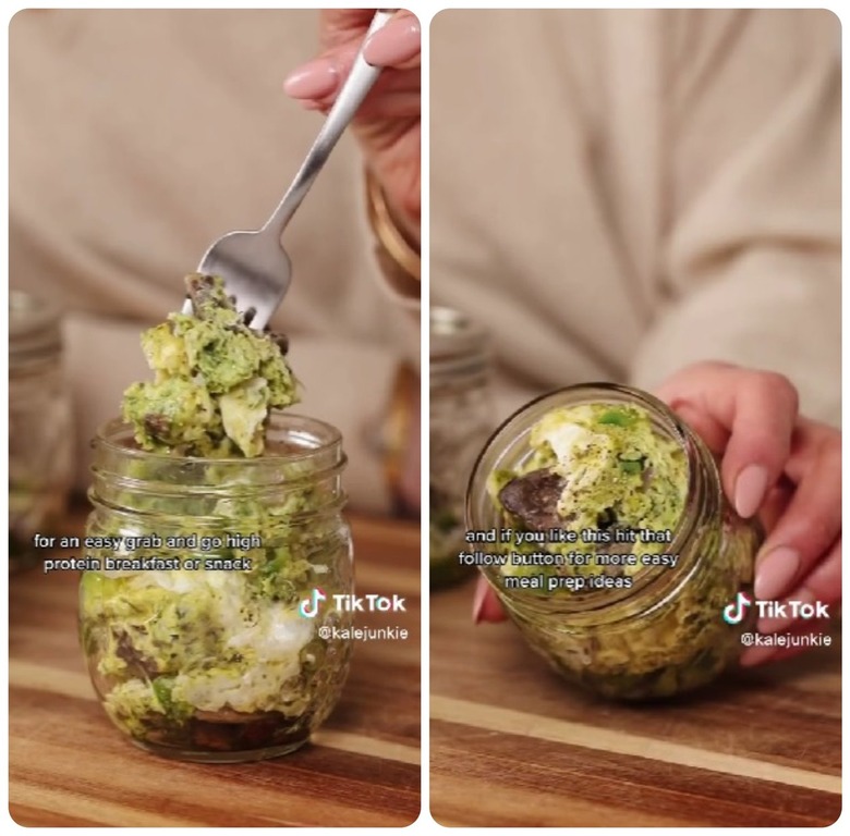 Mason jar omelet hack