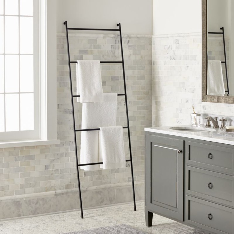 bathroom storage ladder