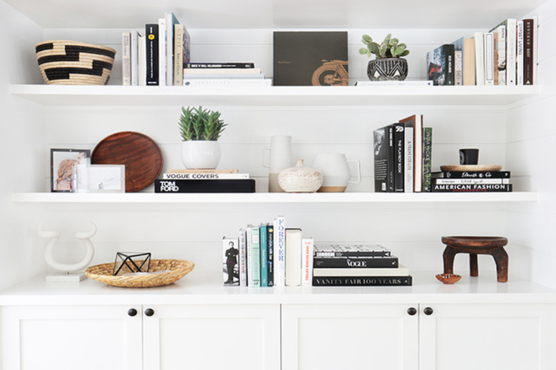 How to Style a Bookshelf