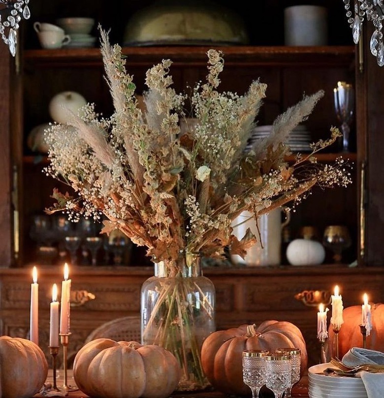 fall cottagecore tablescape