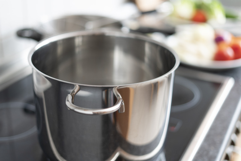 stainless steel pot