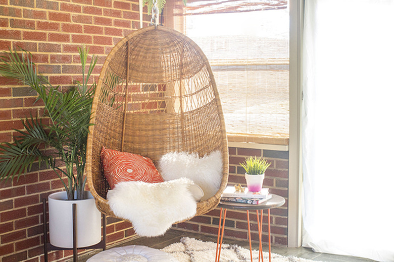 wicker egg chair