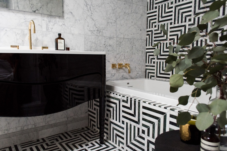 black and white marble and geometric bathroom