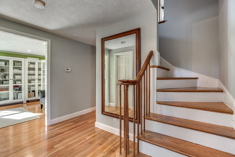 Foyer in beautiful house.