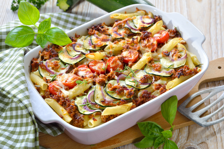 Zucchini and pasta casserole