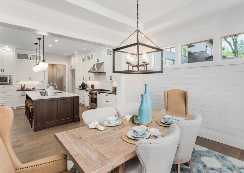 Beautiful Dining Room and Kitchen in Luxury Home