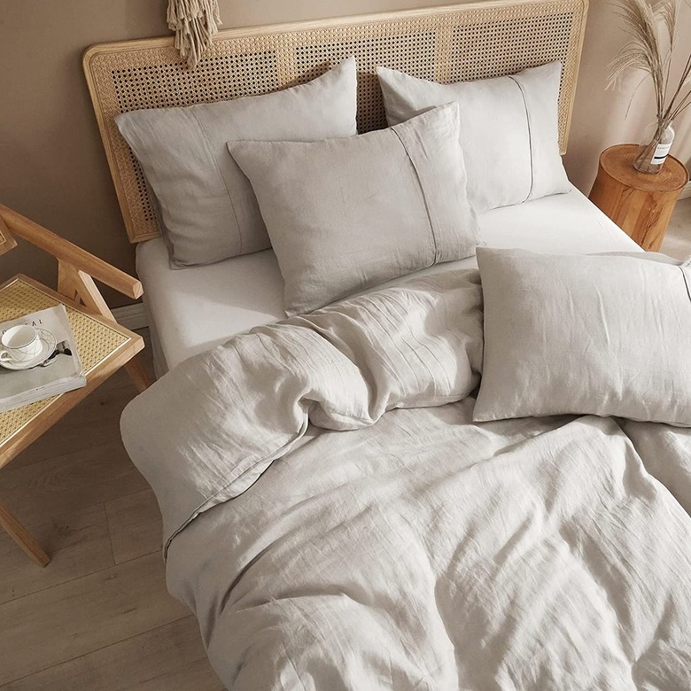 Oatmeal linen bedding