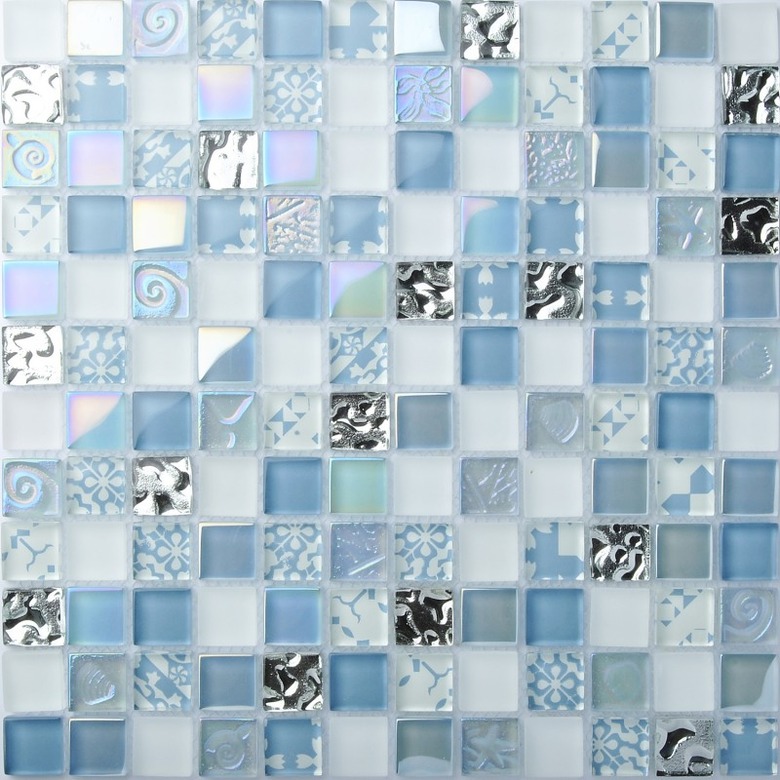 Glass mosaic tile