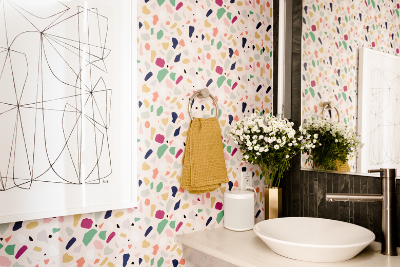 How to Hang Removable Wallpaper