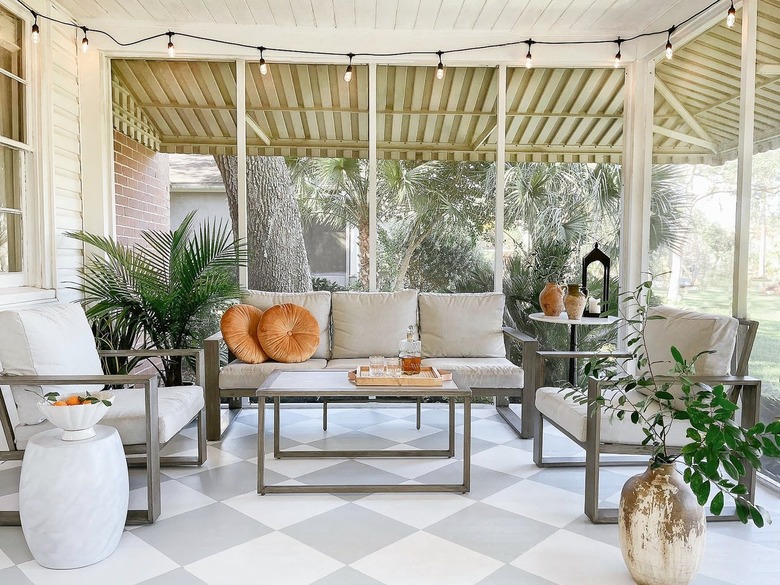 Sunroom with string lights