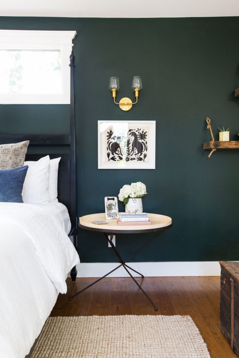 green bedroom