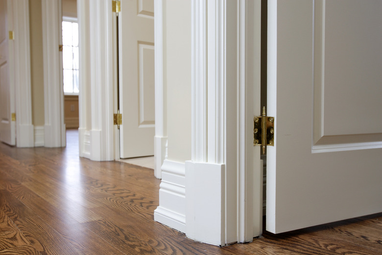 Room door trim