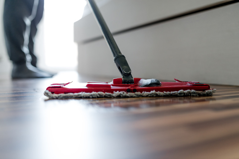 Cleaning wooden floor