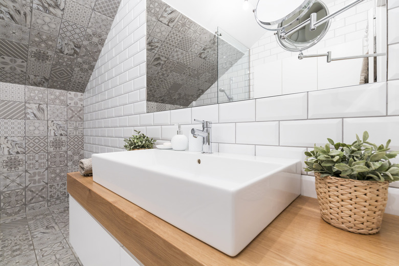 Impressive bathroom designed to suit modern woman