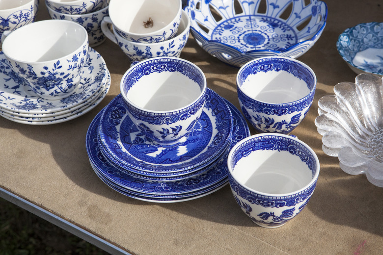 How to Tell If Old China Dishes Are Valuable Hunker