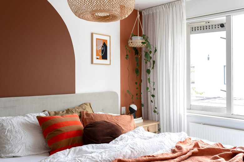 modern fall decor in the bedroom with wall paint