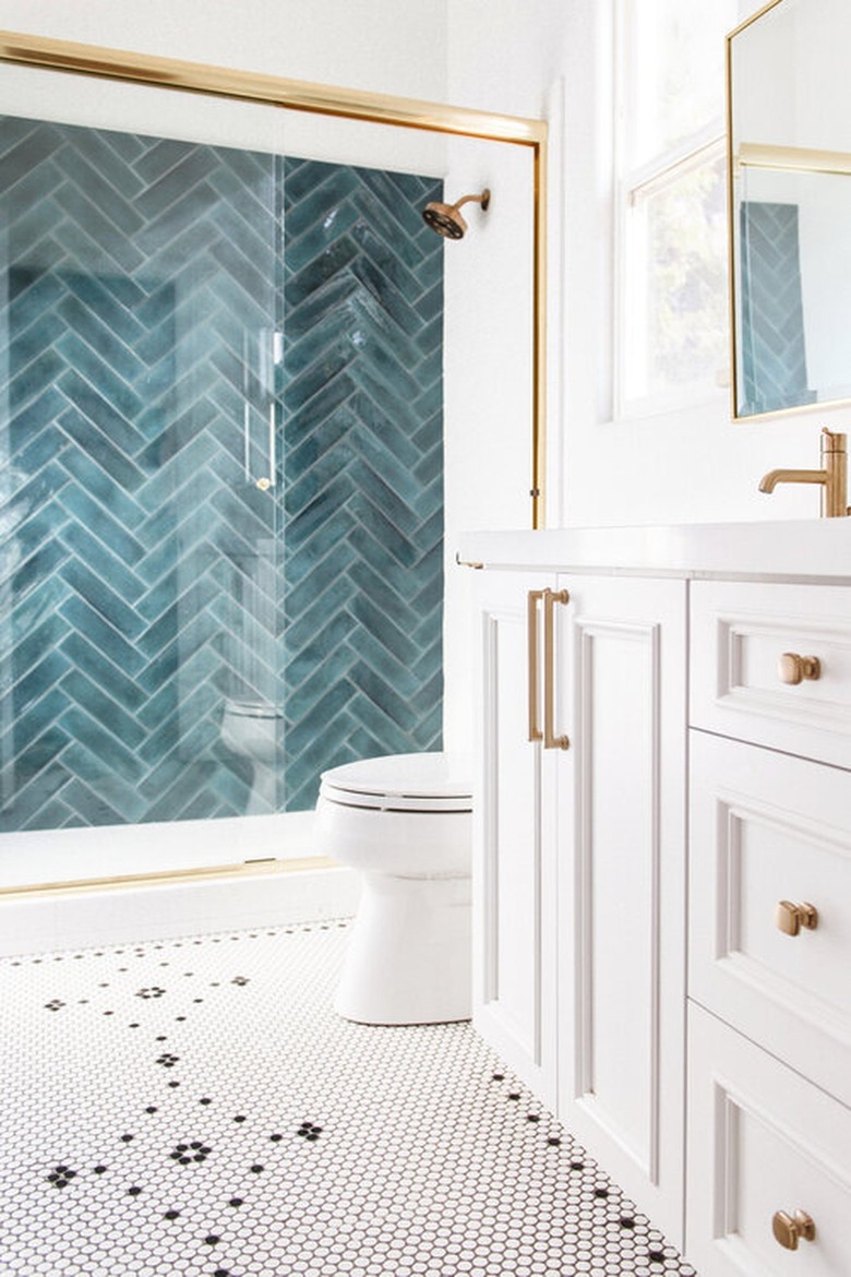 23 Penny Tile Bathroom Ideas You Won't Forget | Hunker