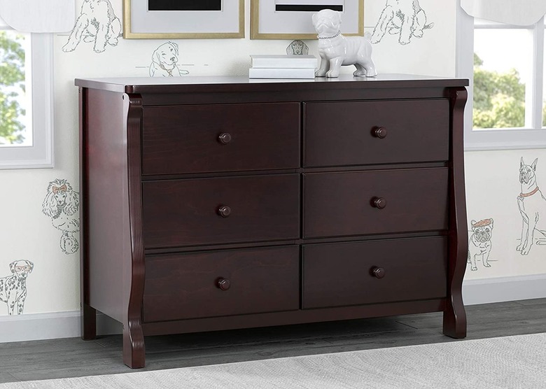 Delta Children Universal 6-Drawer Dresser