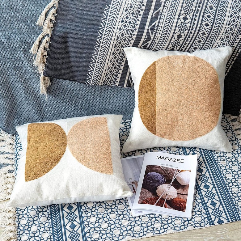 Vanncio Modern Textured Throw Pillowcase