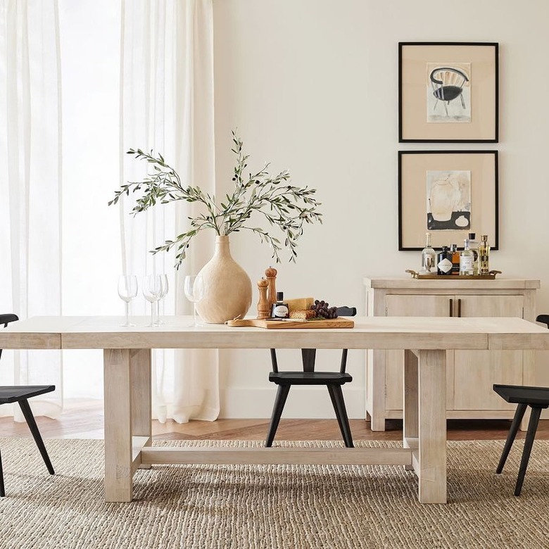 Pottery Barn Reed Extending Dining Table