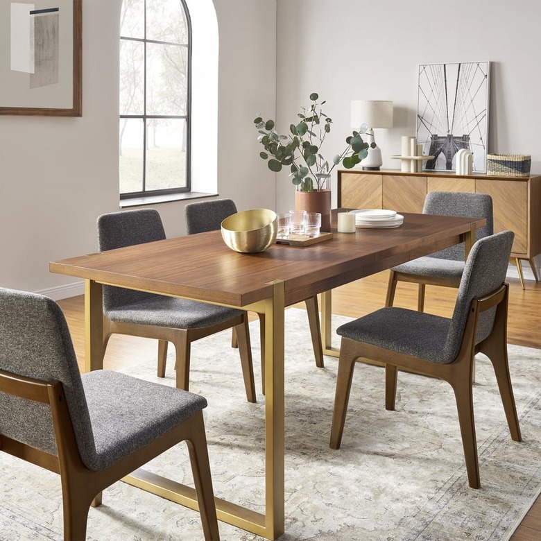 Castlery Gavin Extendable Dining Table