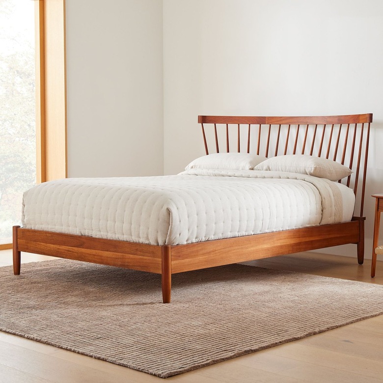 West Elm Chadwick Midcentury Spindle Bed (Queen)